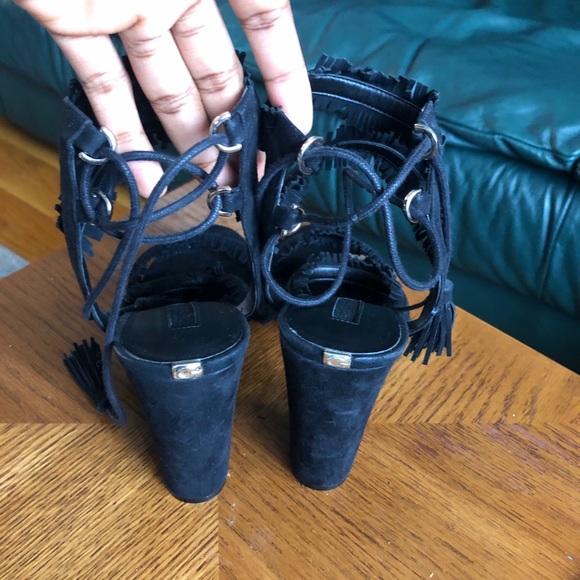 High heels - Picture 2 of 8